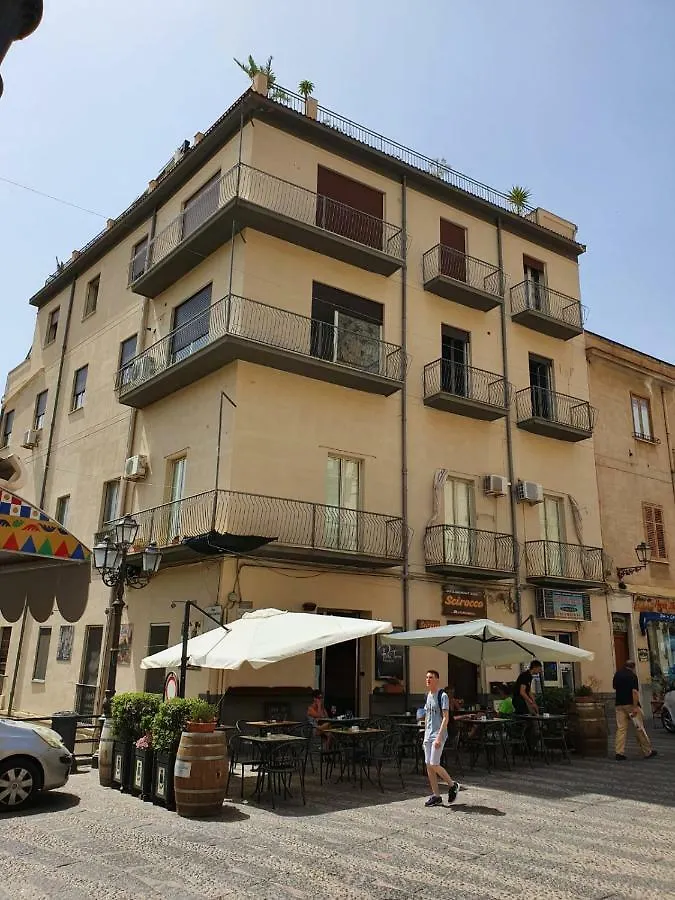 מלון צ'פאלו Casa Del Moro 0*,